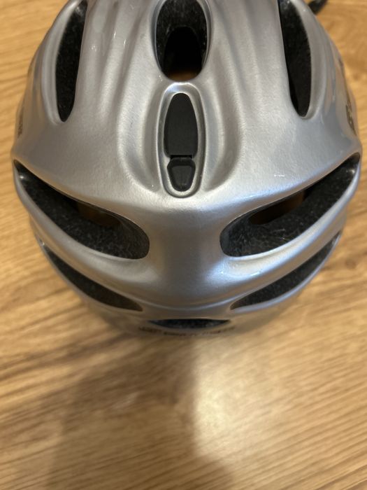 Kask na rower regulowany