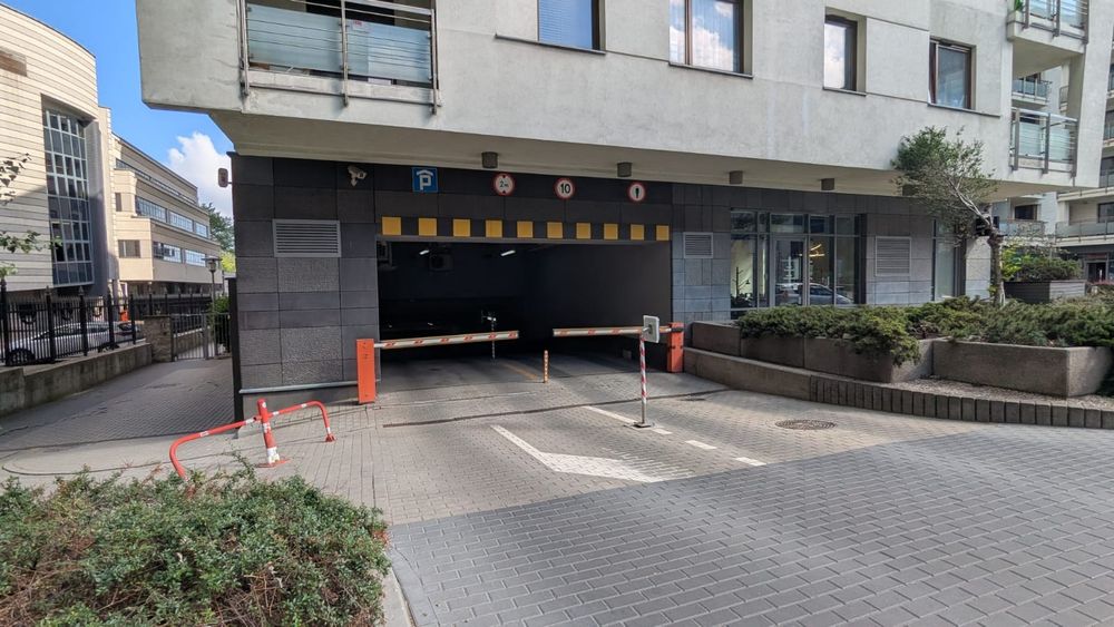 Wola, Gieldowa 4b, Miejsce Parkingowe - Widok 3