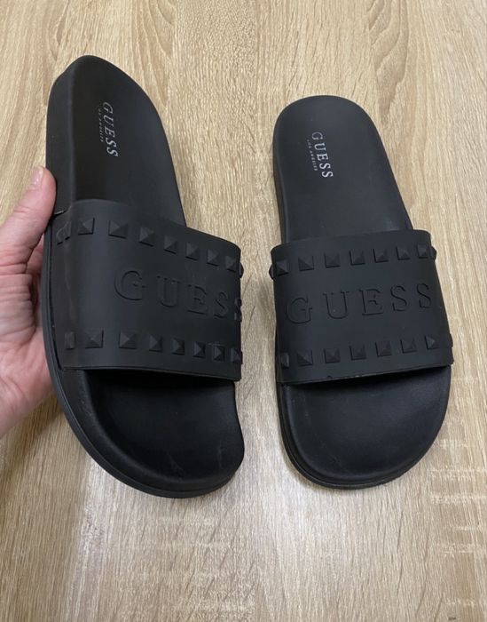 Guess  р.42  сланці шльопки шльопанці сабо