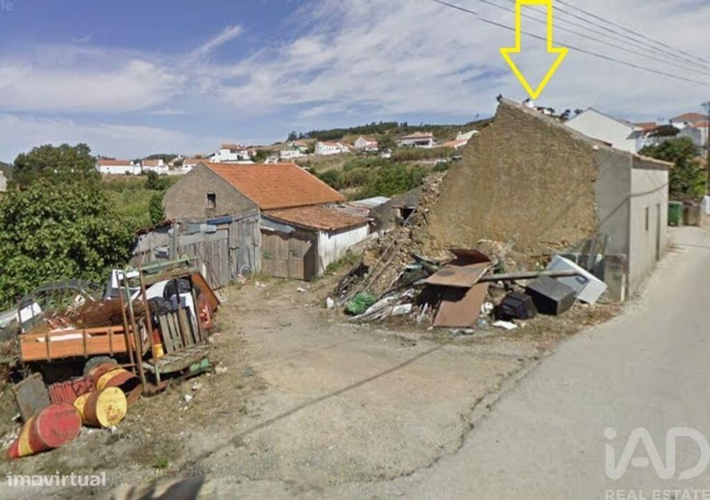 Prédio em Azueira e Sobral da Abelheira de 67 m2