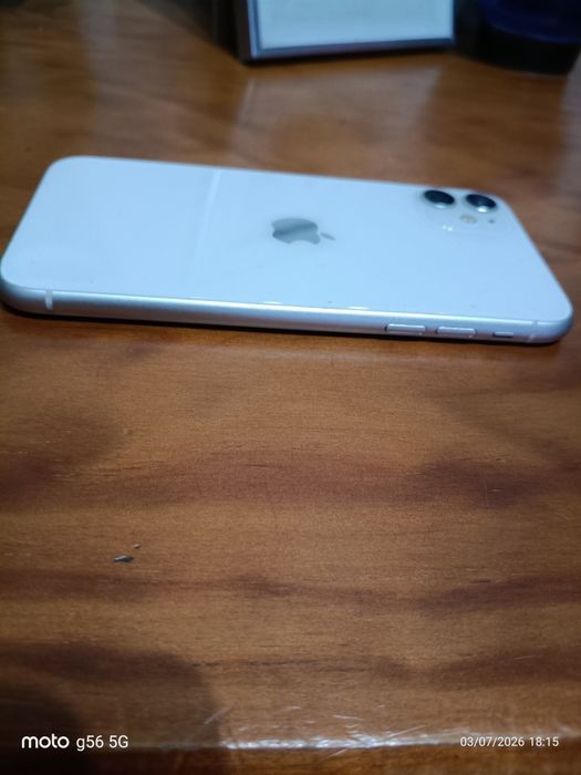 iPhone 11 -128 GB  4 GB RAM