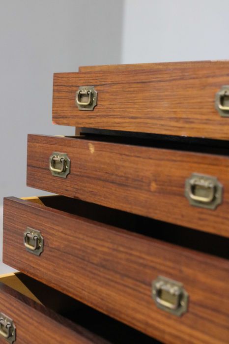 Cómoda Henning Korch modelo Alabama em pau santo | Vintage