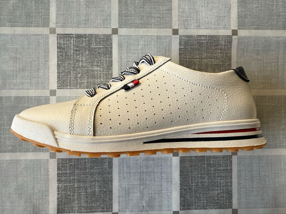 Nowe sneakersy firmy FILIPPO, rozmiar 36