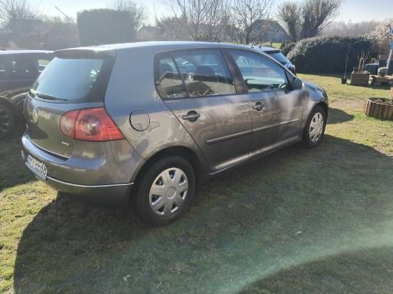 Volkswagen Golf V 1.9 TDI
