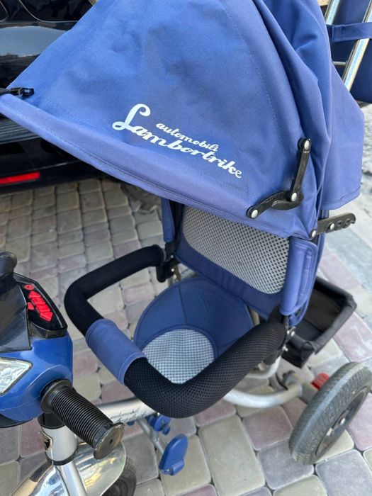 Детский велосипед трехколесный , с ручкой и крышей