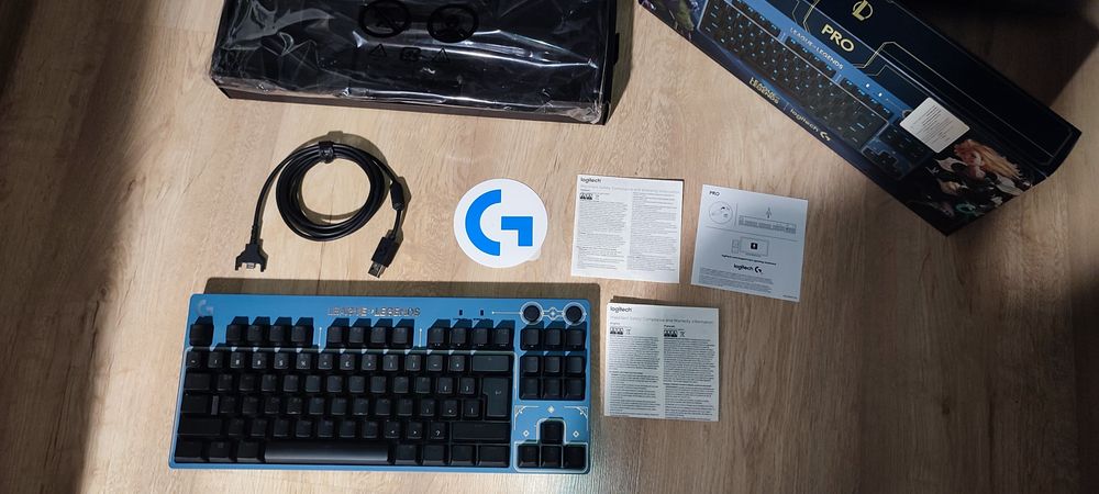 Logitech g pro x LOL Edition ідеальний стан в плівці: 2 300 грн ...