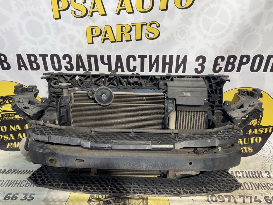 Продам телевізор передня панель рамка радіатора на Kia Sportage 3 1.7