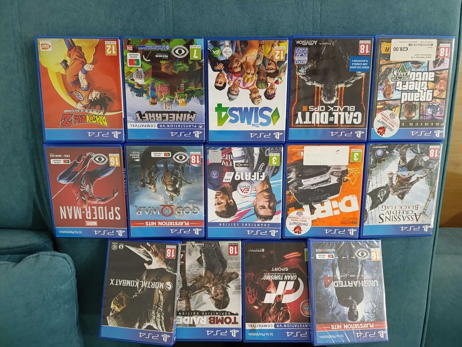 Ps4, com comando original e vários jogos