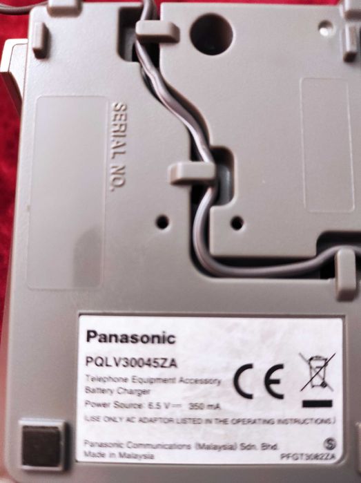 Telefon domowy bezprzewodowy Panasonic KX-TGA810PD + stacja + zasilacz