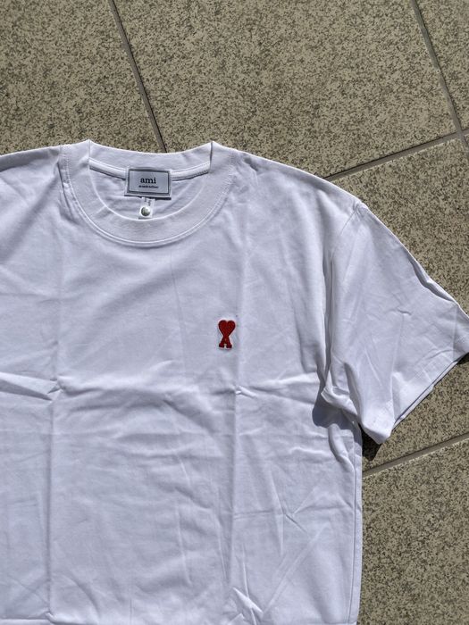 T-shirt branca Ami Paris - Envio gratuito