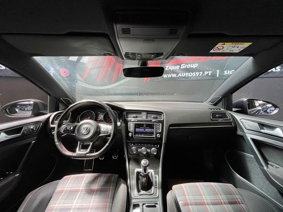 Volkswagen Golf VII GTI Performance 2.0TSI 230CV ( Apenas 111.000KMS )