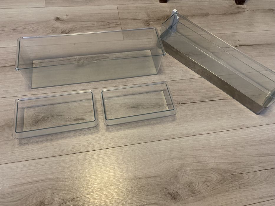 Szuflady + szklane półki miele