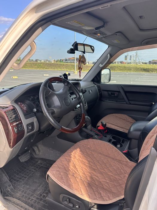 Mitsubishi Pajero 3 2005