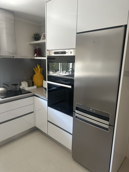 Cozinha branca lacada com eletrodomesticos - pronto a entregar e com entregas grátis