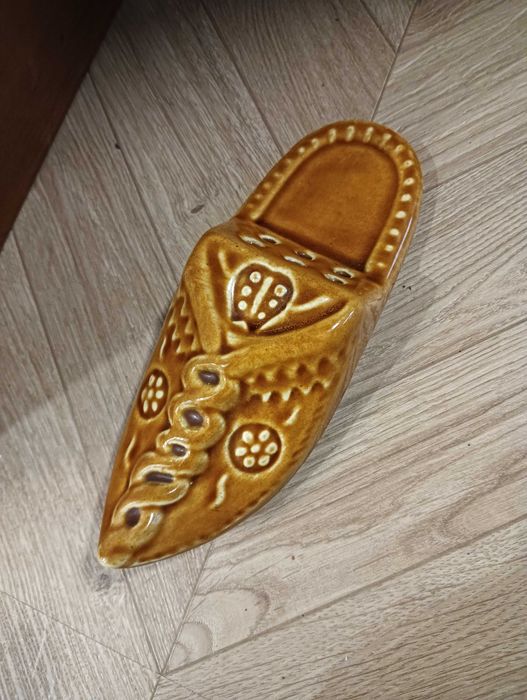 Ikebana wazon wiszący but ciżemka Bochnia ceramika