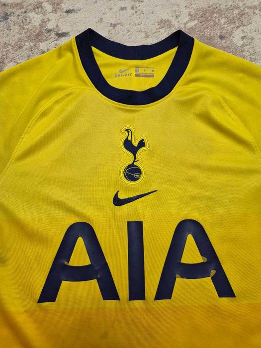 Футбольна форма Тоттенхем