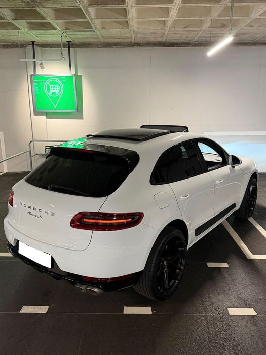 Porsche Macan S