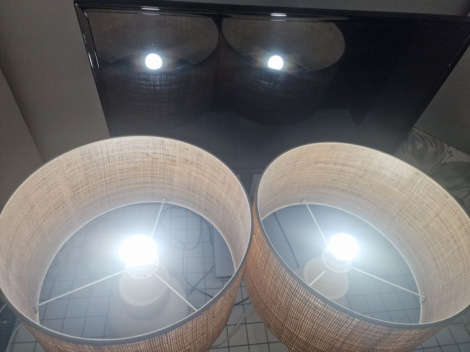 Candeeiros de Mesa em Cerâmica com Abajur Estilo Ráfia – Elegantes e em Ótimo Estado