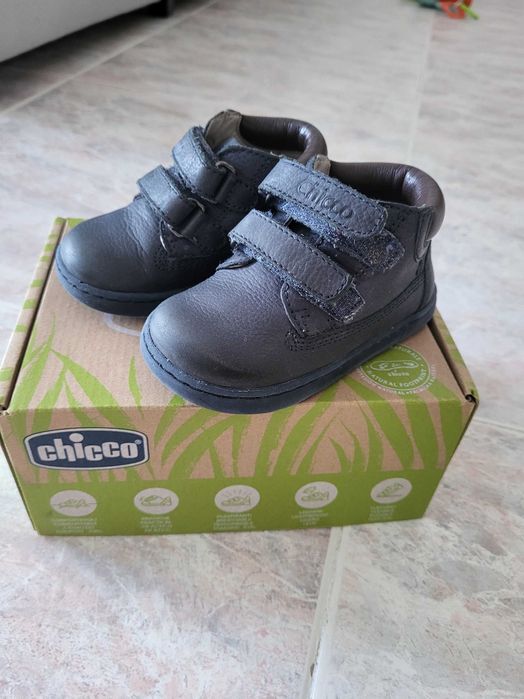 Sapatos de menino da Chicco