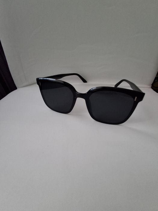 Nowe okulary przeciwsłoneczne damskie