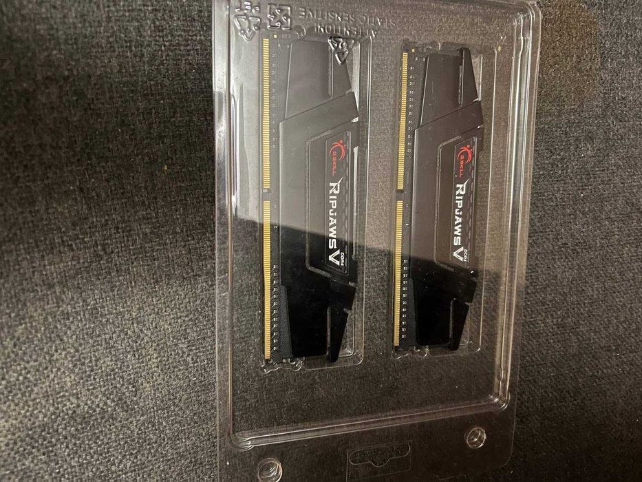 G.Skill 64 GB (2x32GB) DDR4 3600 MHz Ripjaws V Black