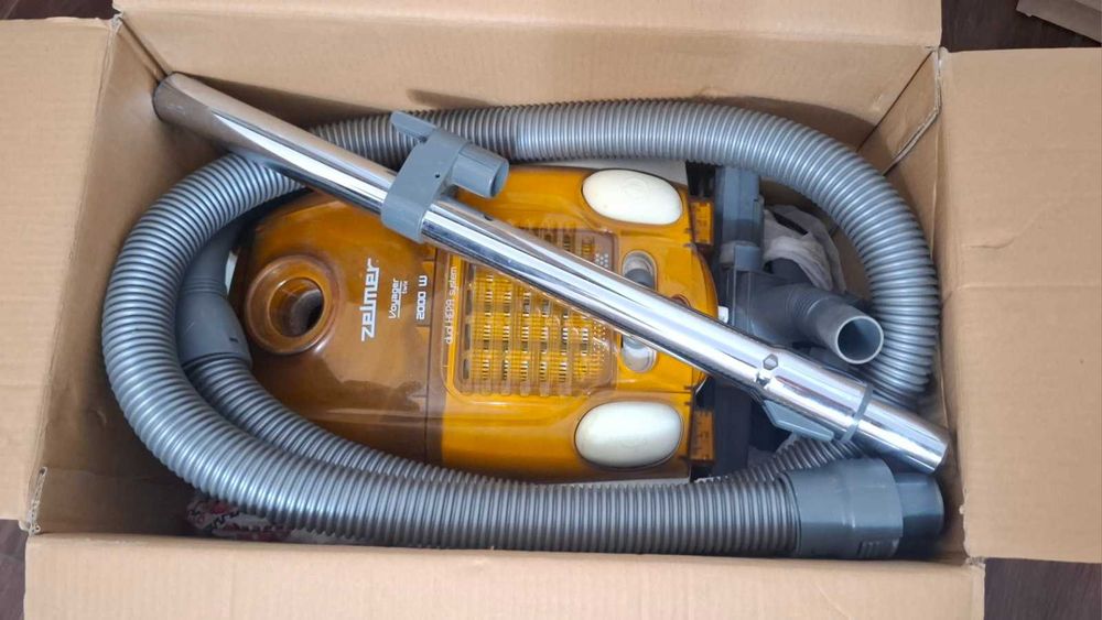 Продам Пилосос  Zelmer  2000 w voyager