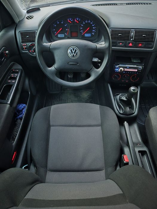 Volkswagen Golf 4  1.4