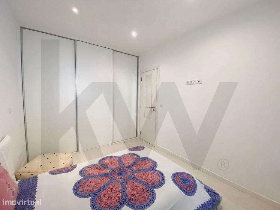 ✨ T1 Renovado no Dafundo: Conforto e Modernidade junto ao Tejo ✨
