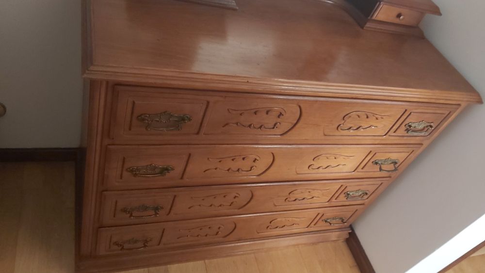 Mobília de quarto de casal antiga