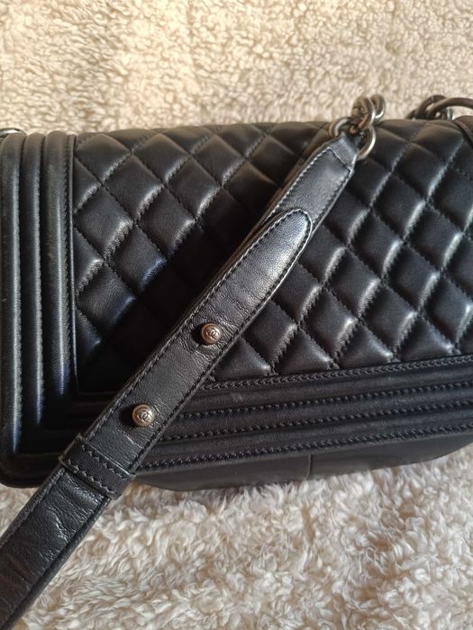 Chanel boy bag black