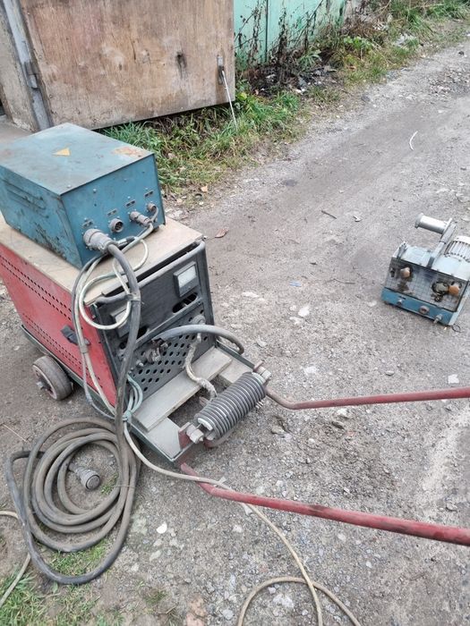 Зварювальний полуавтомат