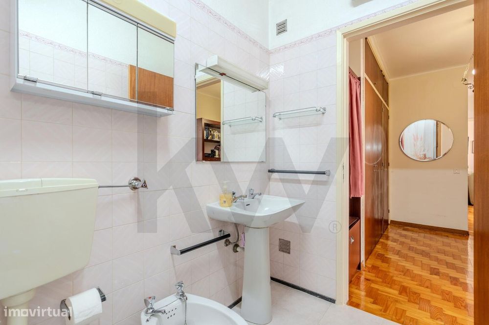 T2 em Oeiras | O Equilíbrio Perfeito entre Conforto e Localização