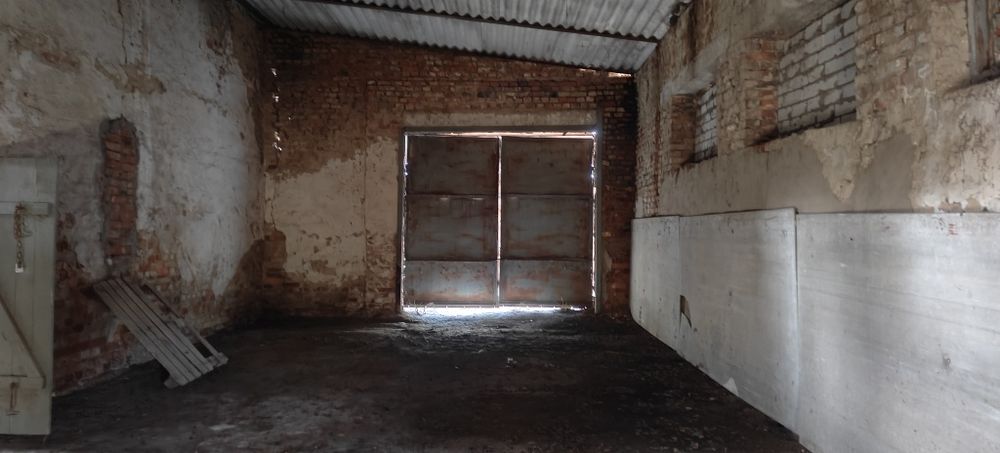 Продам окремі приміщення