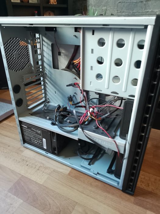 Корпус Antec P183 V3 + блок питания Antec CP-850 (850W)