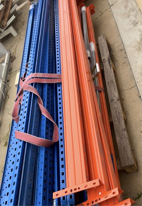 Racks, Estantes, Prateleiras