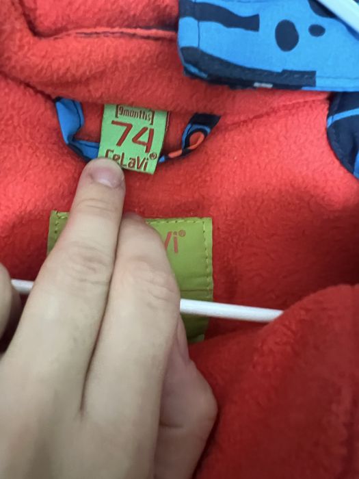 Kombinezon z kapturem auta 74 niemowle