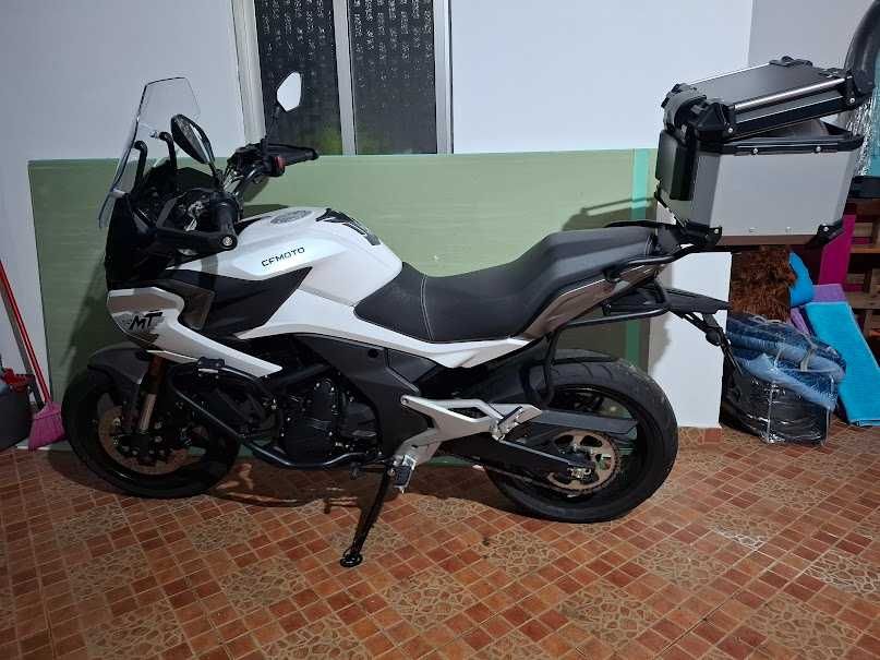 Mota CFMoto 700 MT usada como nova 6150 km, Abril 2024