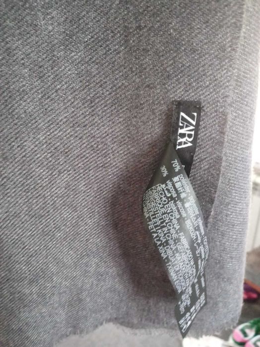 Величезний жіночий шарф ZARA, гарний стан