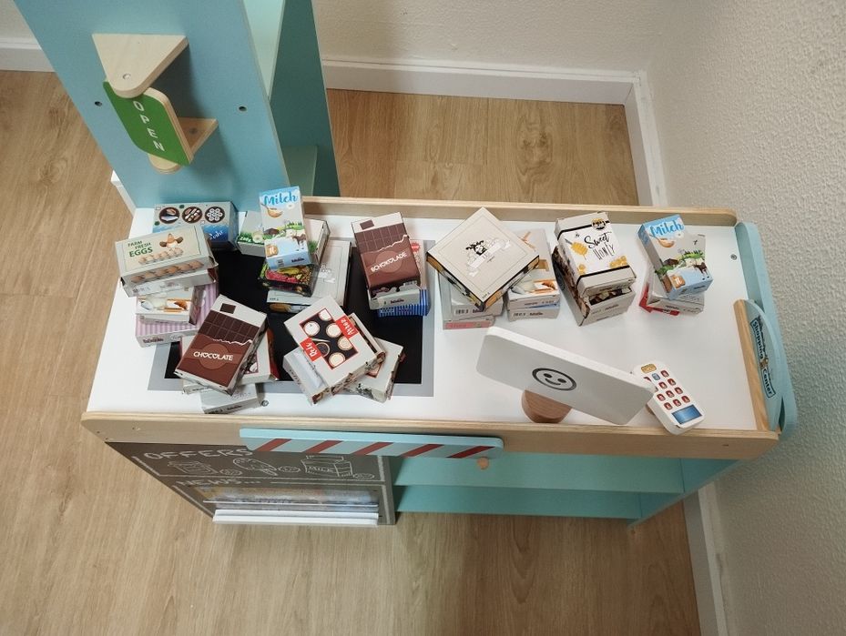 Brinquedos para crianças em madeira