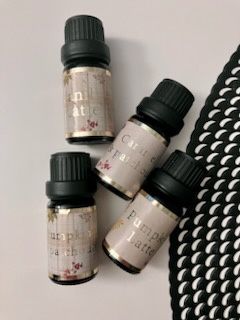 Olejki zapachowe do aromaterapii lub produkcji świec. 4 sztuki.