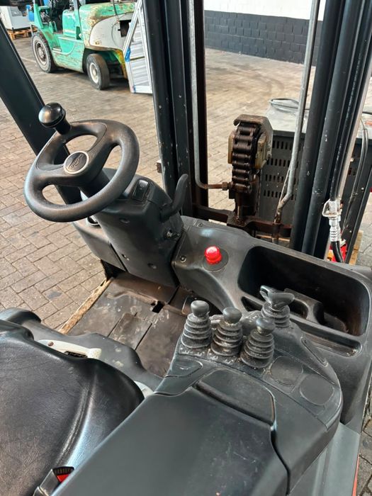 Wózek widłowy elektryczny Linde E16 2017 rok  | Triplex 4,4 m