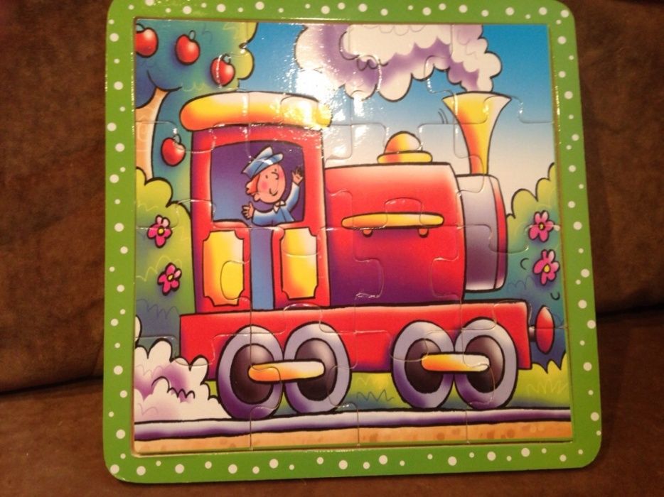 Игрушка развивающая, деревянная (пазлы).