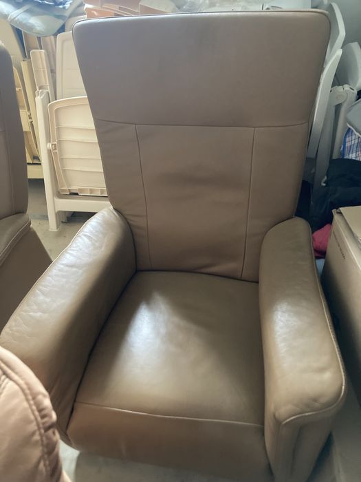 Шкіряне крісло реклайнер релакс