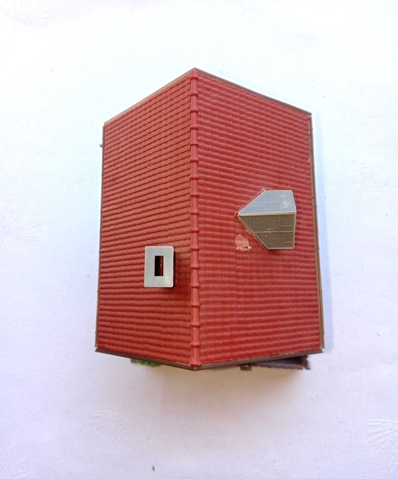 POLA 578 H0, Edifício citadino com mercado, NOVO