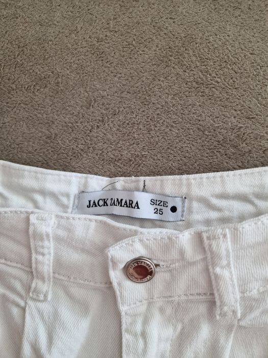 Білі джинсові шорти xs-s