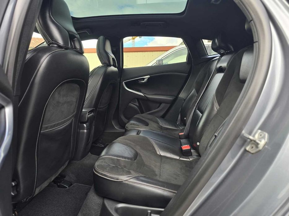 VOLVO V40 D2 R-DESIGN 1.6 115CV FULL EXTRAS "AUTOMÁTICO"