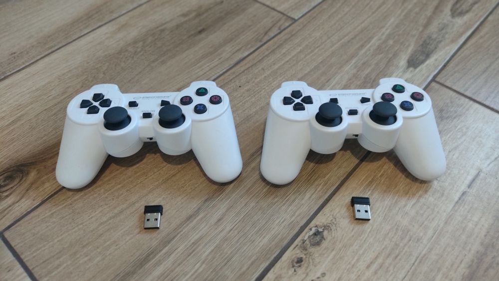 Kontrolery Esperanza do ps 4/pc