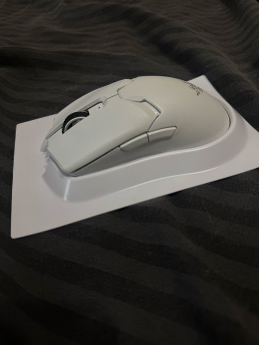 Razer Viper V2 Pro Wireless White