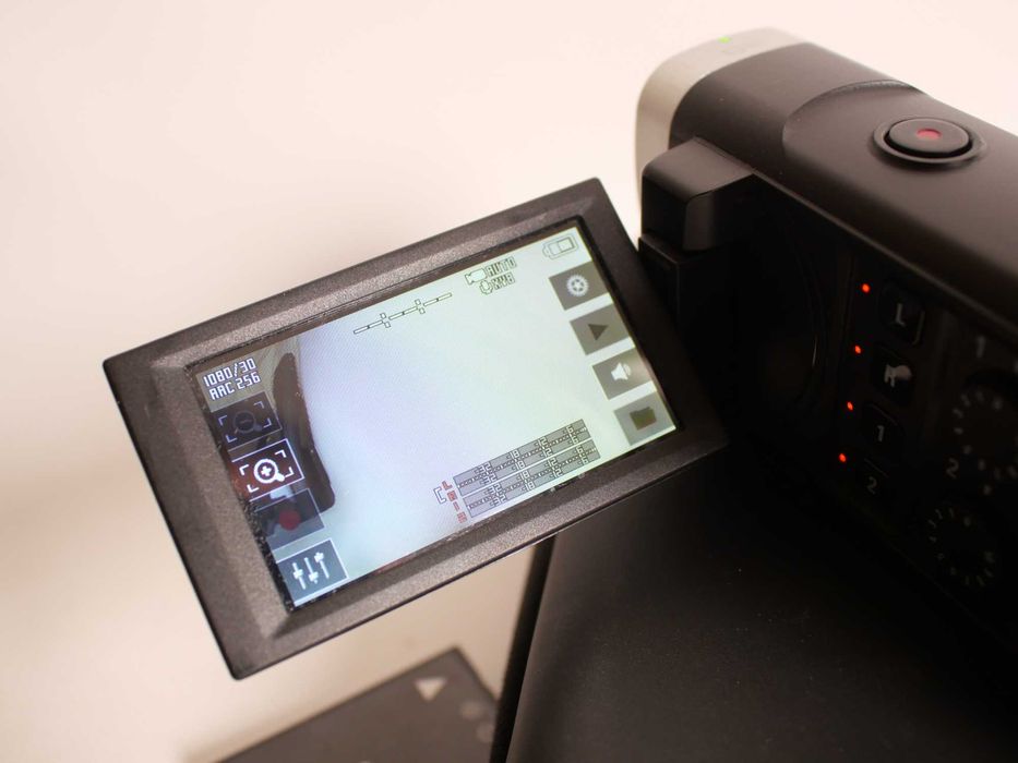 Цифрова відеокамера диктофон Zoom Q8 3Мп стереозвук міні-студія 2 АКБ