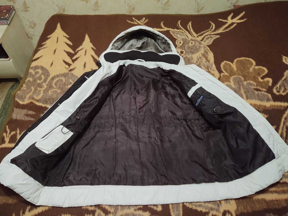 Куртка женская балоньевая зимняя со съемным капюшоном